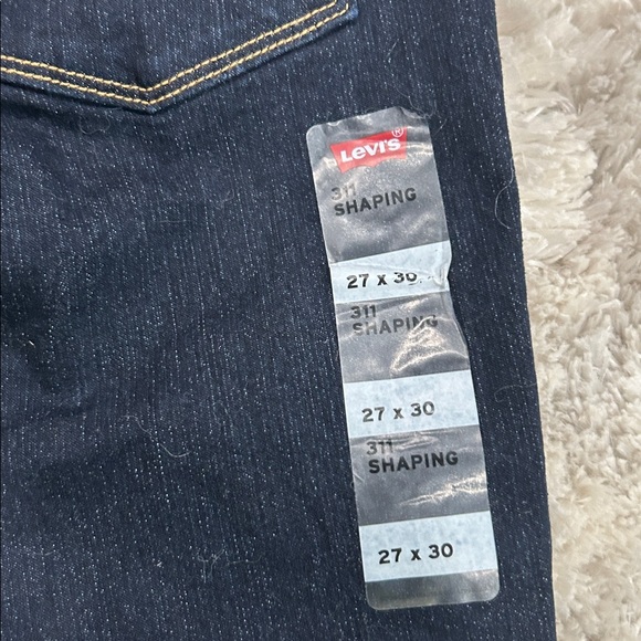 Levi's Women's Dark Blue Skinny Jeans - Picture 4 of 6